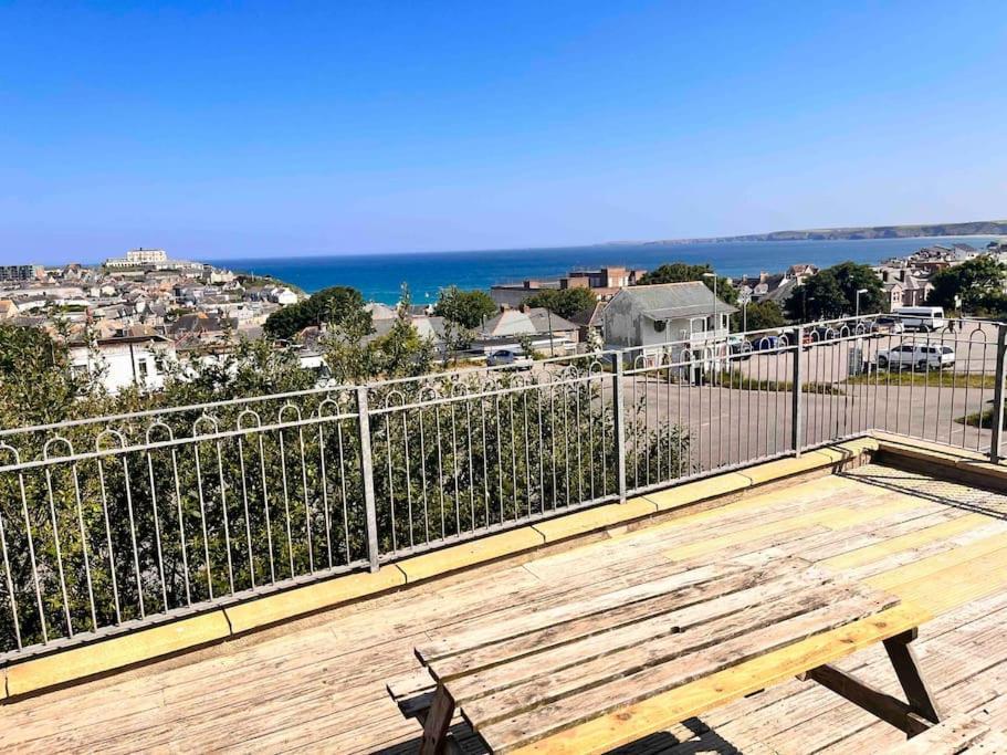2Bed With Pool & Sea View Apartment New Quay Exteriör bild